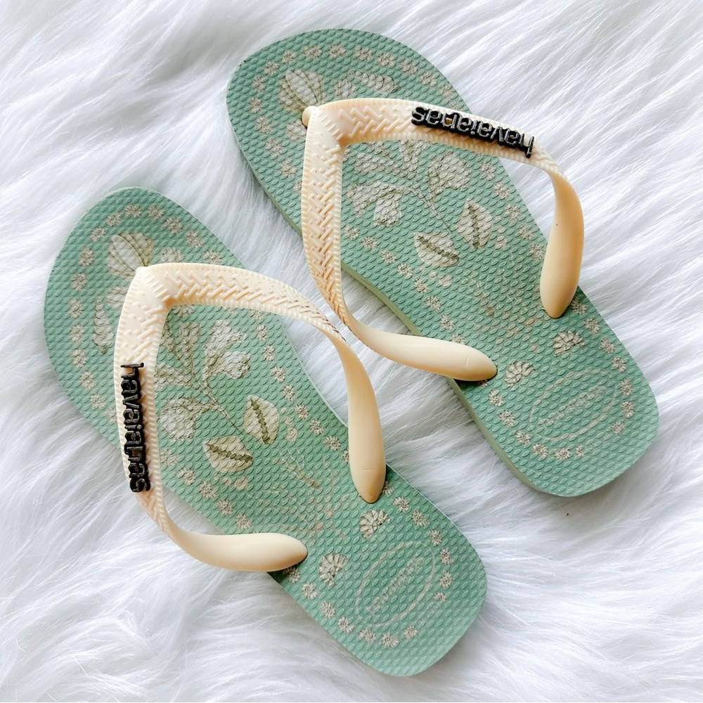 Girls/Women’s Shells Havaianas Flip Flop Sandals